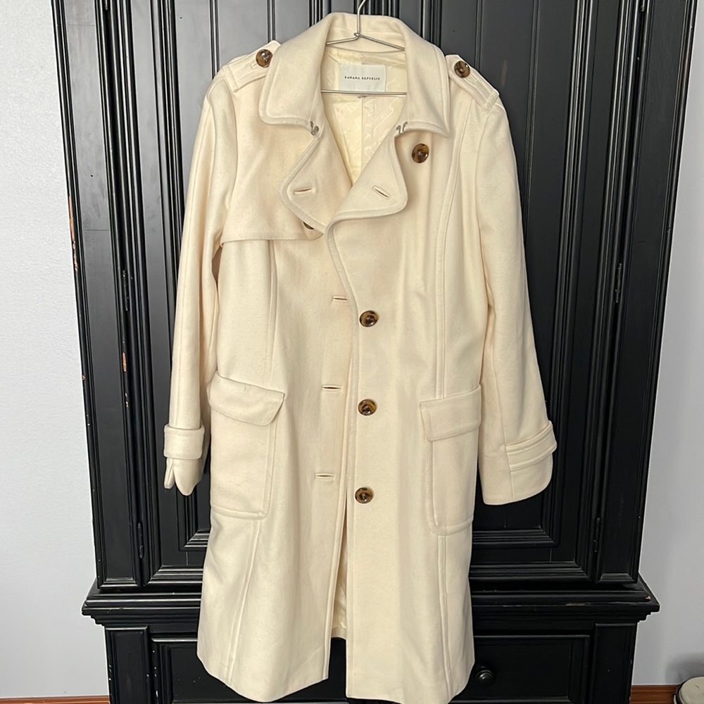 Banana Republic coat size L